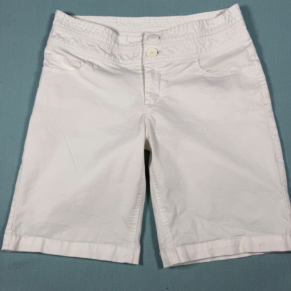 Guess White Denim‎ Bermuda Shorts Double Button Waist Womens 27